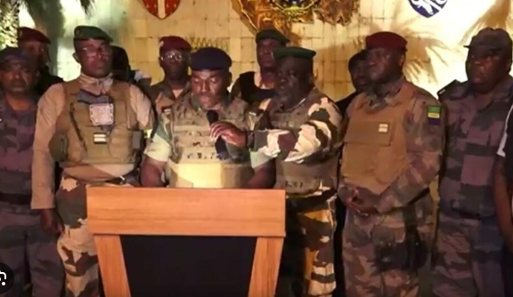 Gabon / Des miliataires annoncent la prise du Pouvoir 1 Gabon / Des miliataires annoncent la prise du Pouvoir