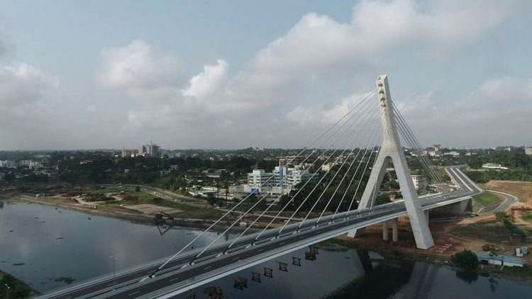 Abidjan : Ouverture du pont de Cocody ce samedi 1 Abidjan : Ouverture du pont de Cocody ce samedi