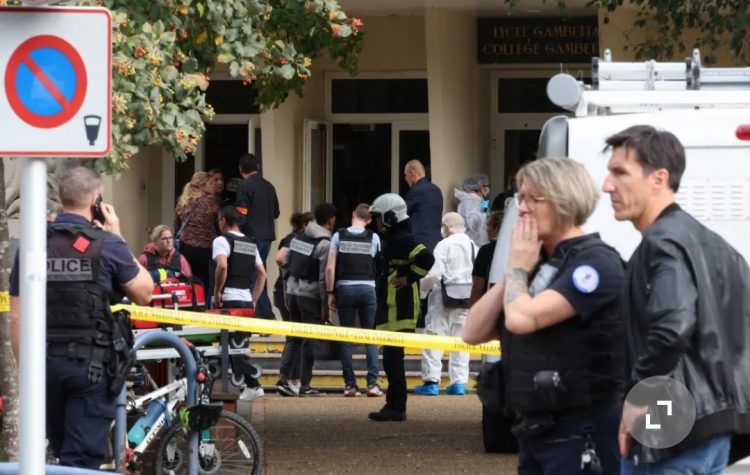 France / Attaque dans un collège : Un enseignant tué 1 France / Attaque dans un collège : Un enseignant tué