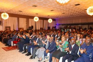 Promotion d’un espace numérique : le premier Ministre Robert Beugré Mambé lance la campagne nationale #EnLigneTousResponsables 3 bon