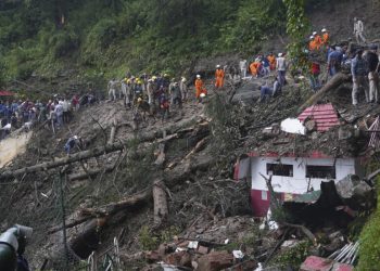 Glissements de terrain meurtriers dans le sud de l'Inde. 14 Glissements de terrain meurtriers dans le sud de l’Inde.