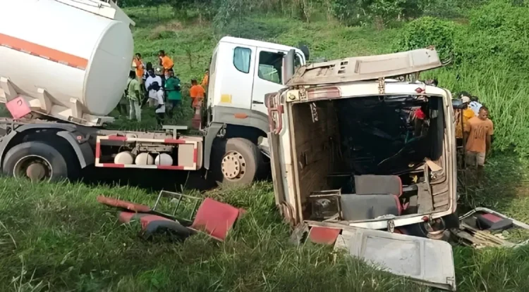 Côte d’Ivoire : six morts dont cinq enfants, dans un accident sur l’axe Agou-Azaguié 1 Côte d’Ivoire : six morts dont cinq enfants, dans un accident sur l’axe Agou-Azaguié
