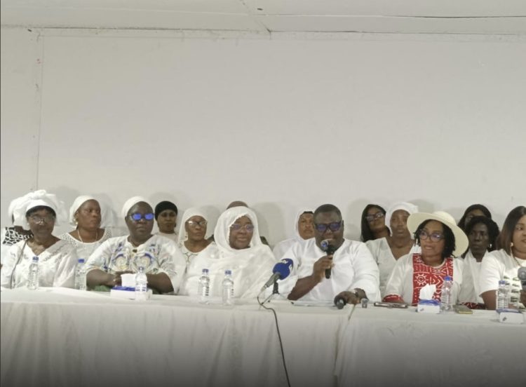 Koumassi : des femmes apportent leur soutien à Cissé Bacongo 1 Koumassi : des femmes apportent leur soutien à Cissé Bacongo