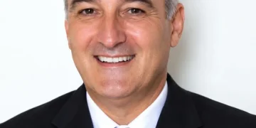 Photo de David Noël Pérez, pilote suisse impliqué dans une affaire de transport présumé de devises non déclarées à l’aéroport d’Abidjan.