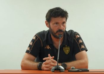 ASEC Mimosas – MAS de Fès : le match de tous les enjeux 2 à l'image l'Entraineur de l'Asec Mimosas à la conférence de Presse d'Avant Match de la ligue des champions Africains.