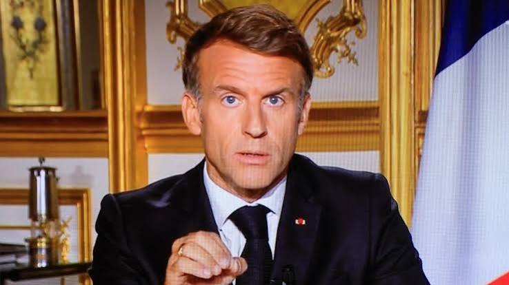France: Macron sort du silences après les violences, ses annonces déçoivent 1 Emmanuel Macron, président de la France, s’exprimant face à la caméra lors d’une allocution télévisée sur les violences survenues dans le pays.