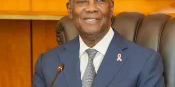 le président ivoirien Alassane Ouattara pour une déclaration pour la lutte contre cancer du seins et la prostate